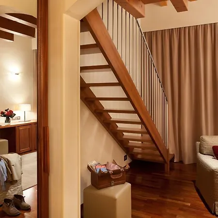 Al Tezzon Hotel 5*